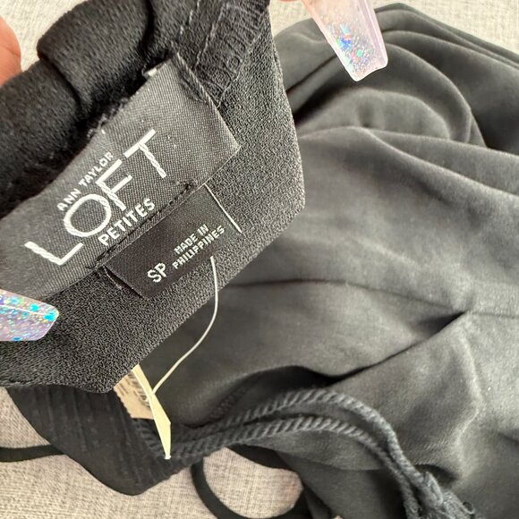 NEW! LOFT Black Romper Shorts Sleeveless Relaxed Fit Small Petite Drawstring - Picture 4 of 13